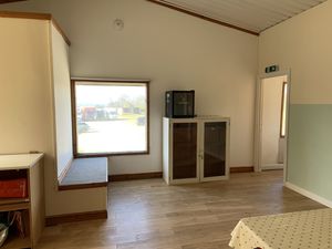 Photo 1- click for photo gallery